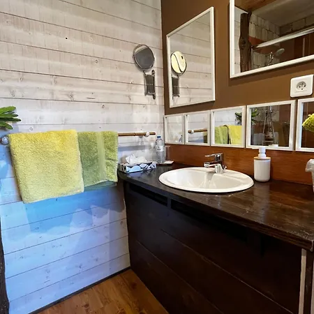 Couette-café Et Maison D Hotes A La Placette Albigeoise Pres D Albi 3*